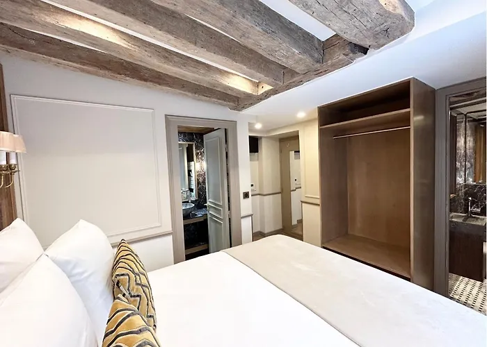 Merveil - Signature - Tour Eiffel - Bourgogne Apartment