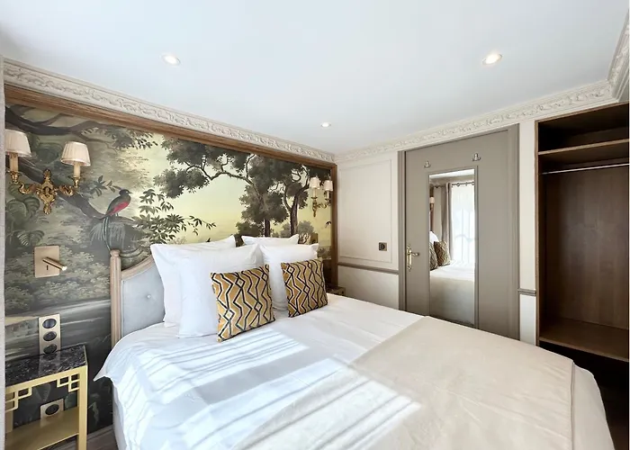 Merveil - Signature - Tour Eiffel - Bourgogne Apartment